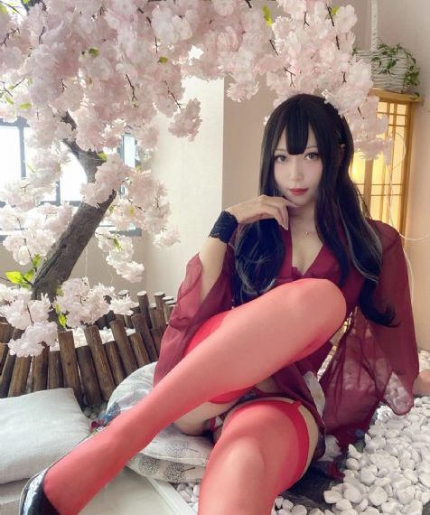 《年轻女教师3》在线观看